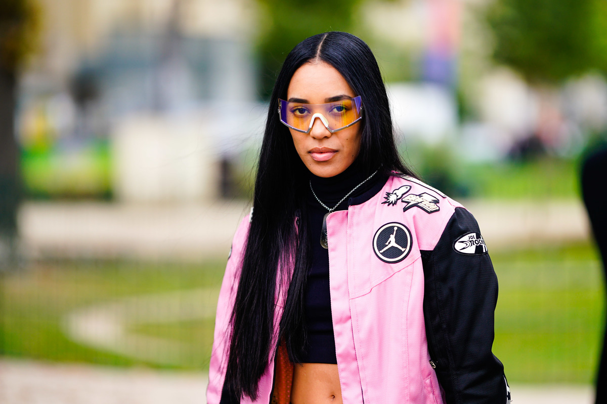 Street Style : Paris Fashion Week Womenswear Spring/Summer 2019 : Day Nine
