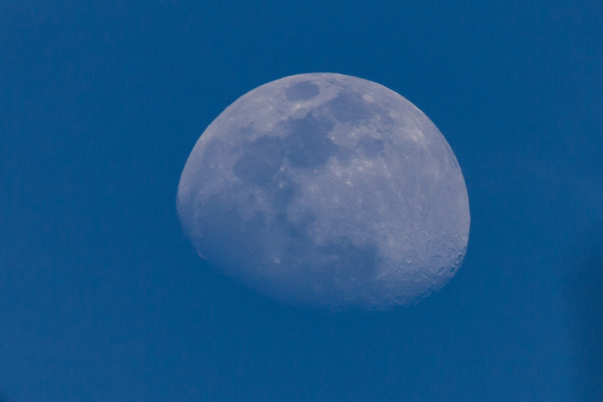 Half Moon During The Day fear of gravity barophobia weird phobias