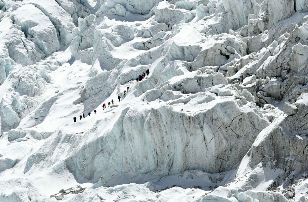 Climbers hike up Everest in Nepal