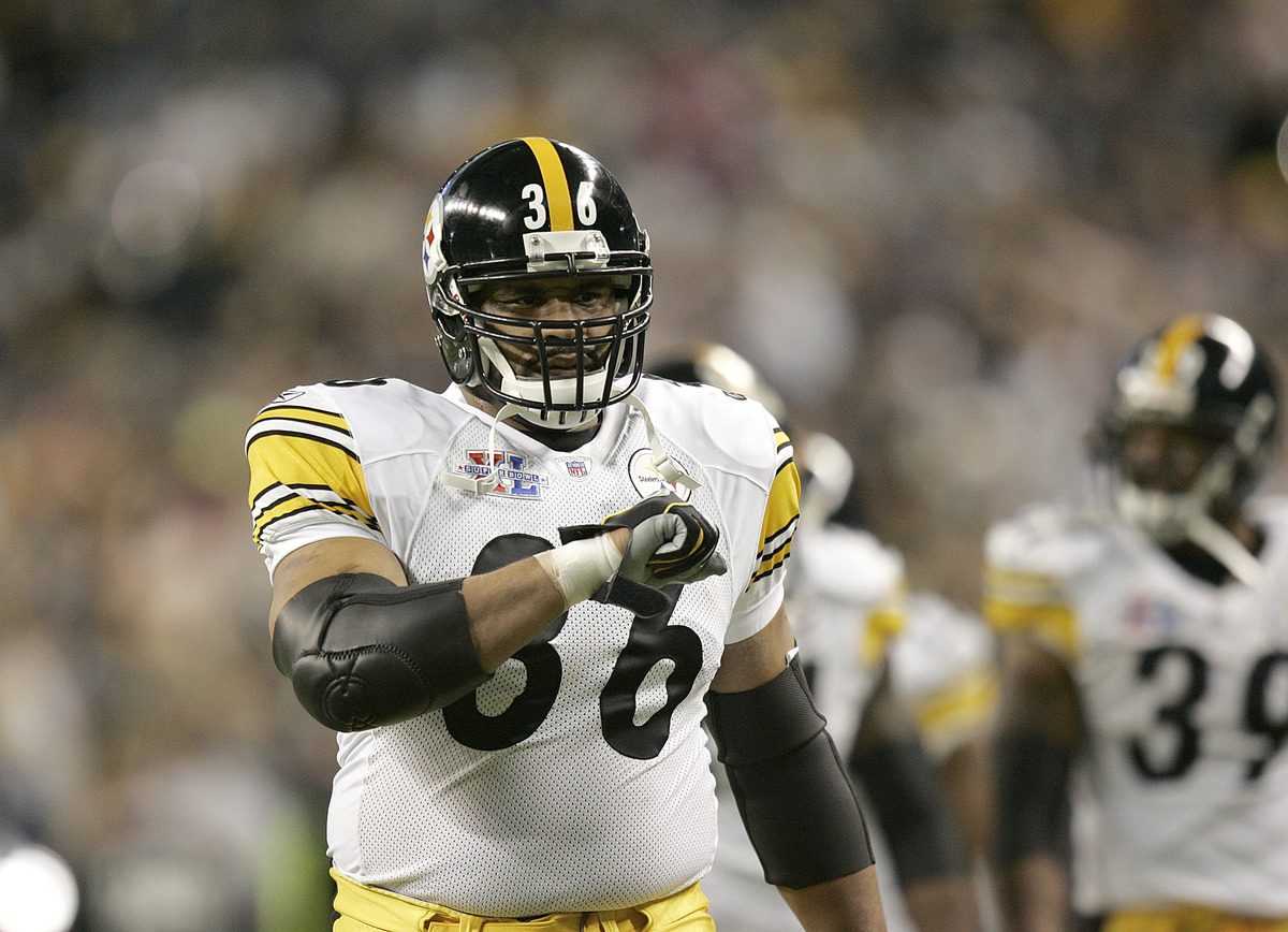 Super Bowl XL - Pittsburgh Steelers vs Seattle Seahawks