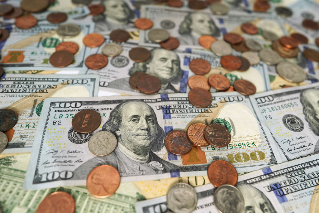 Cash and coins 