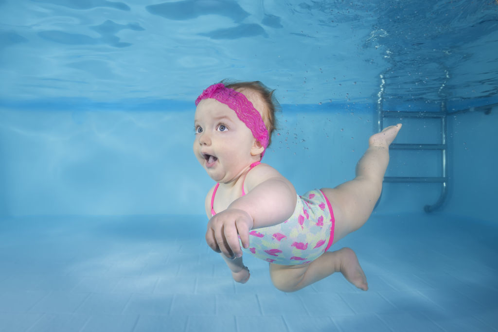 Wait An Hour To Swim After You Eat