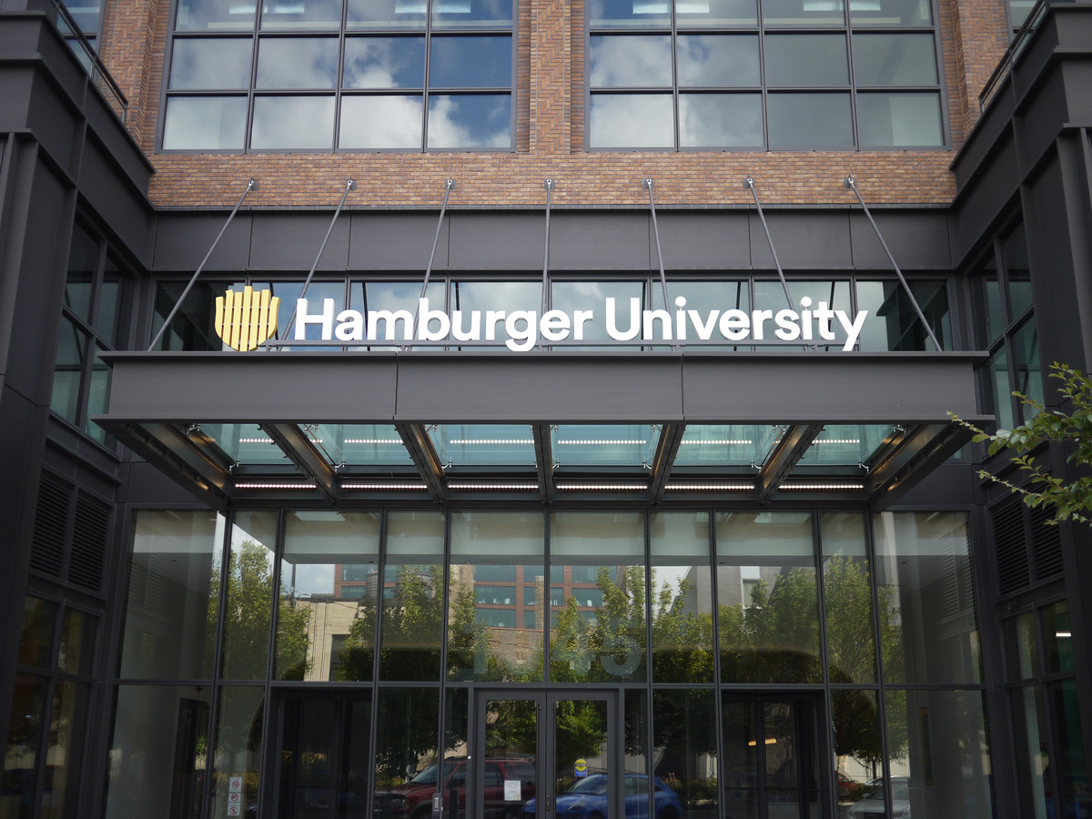 Mcdonald's hamburger university