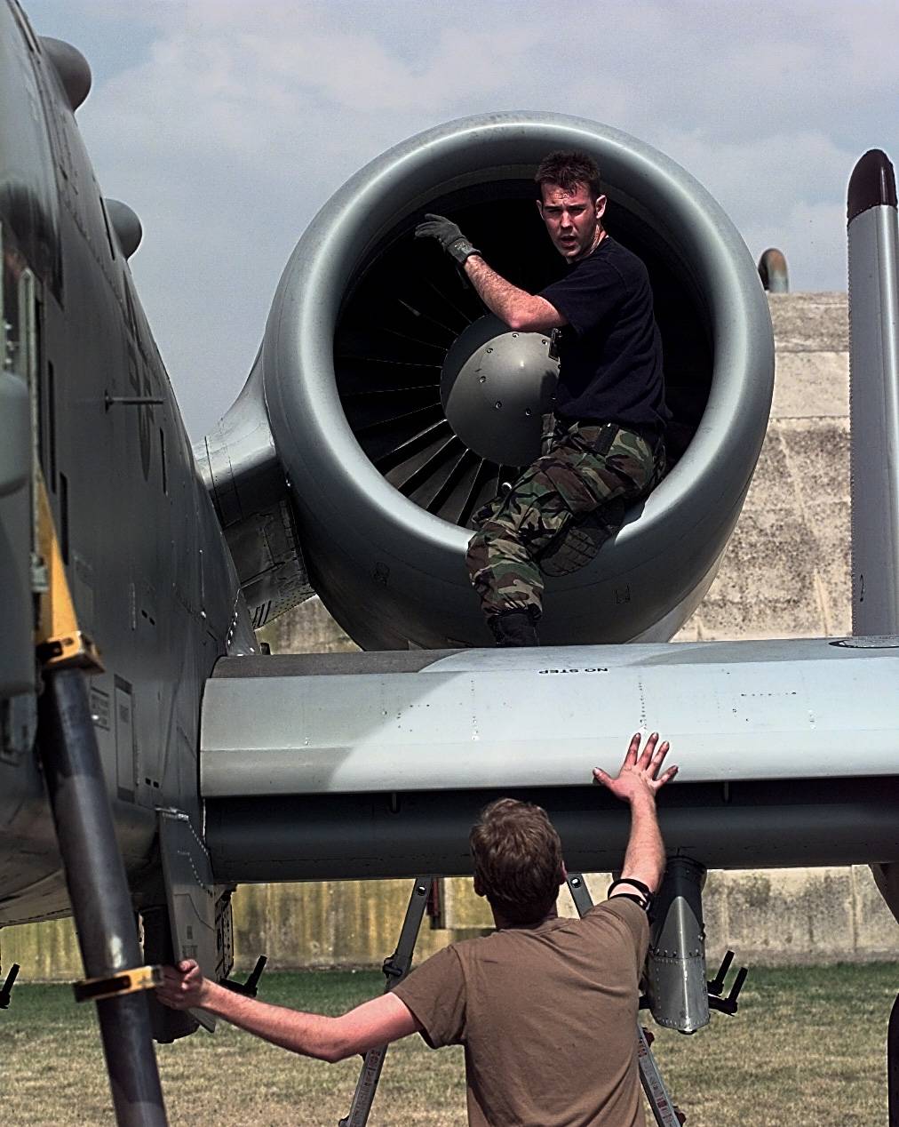 man in engine -51101391
