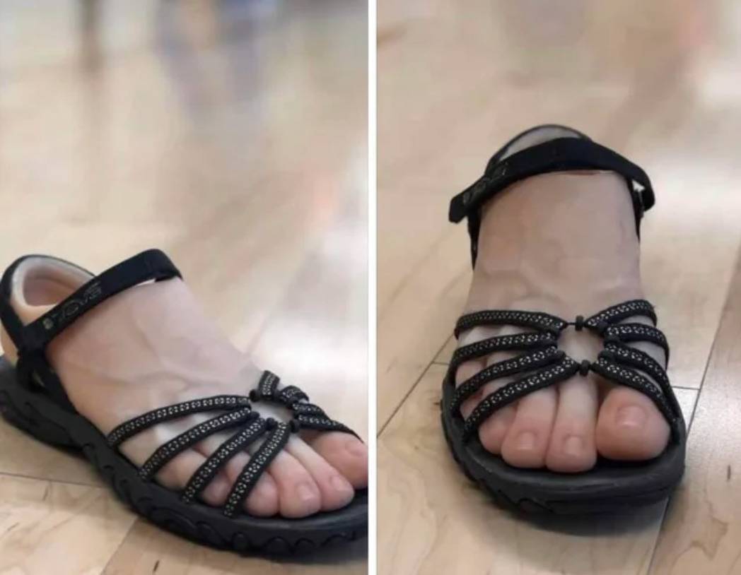 Shoes looks like a foot wearing sandals