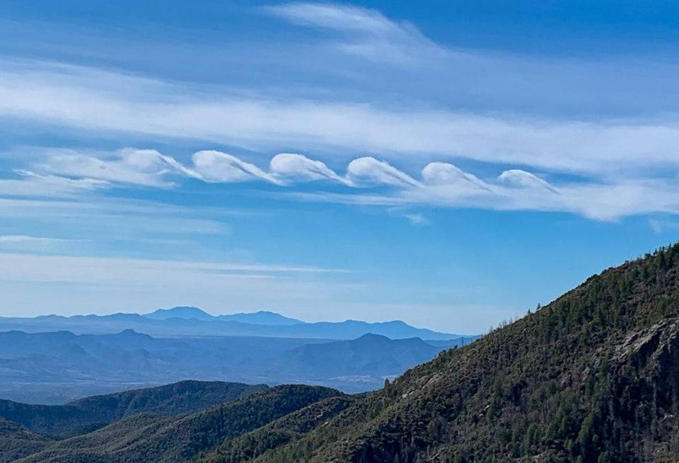 clouds that look like corkscrews
