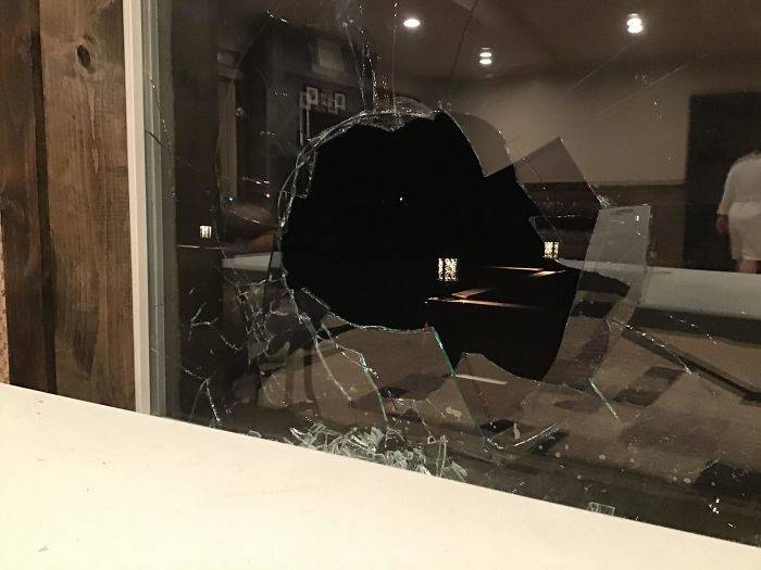 5e79045791b17_p6tqun9l9do41__700