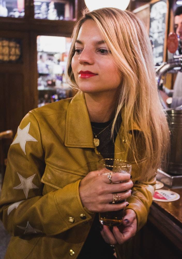 photo-1551351116-4422289c779d