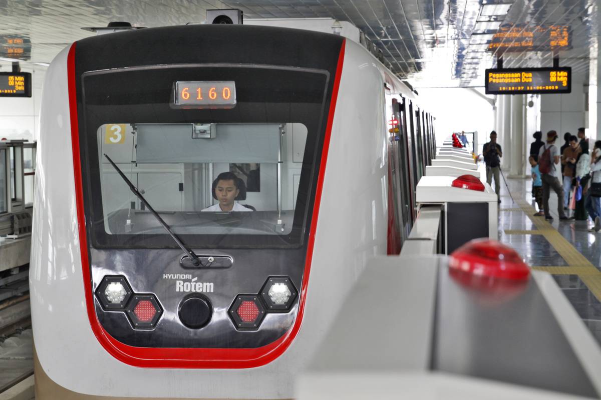 Jakarta Light Rail Transit (Jakarta LRT) train