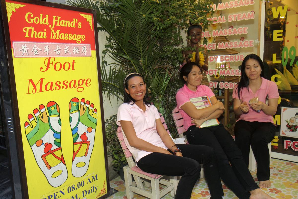 A foot massage sign on Rama 1 Road