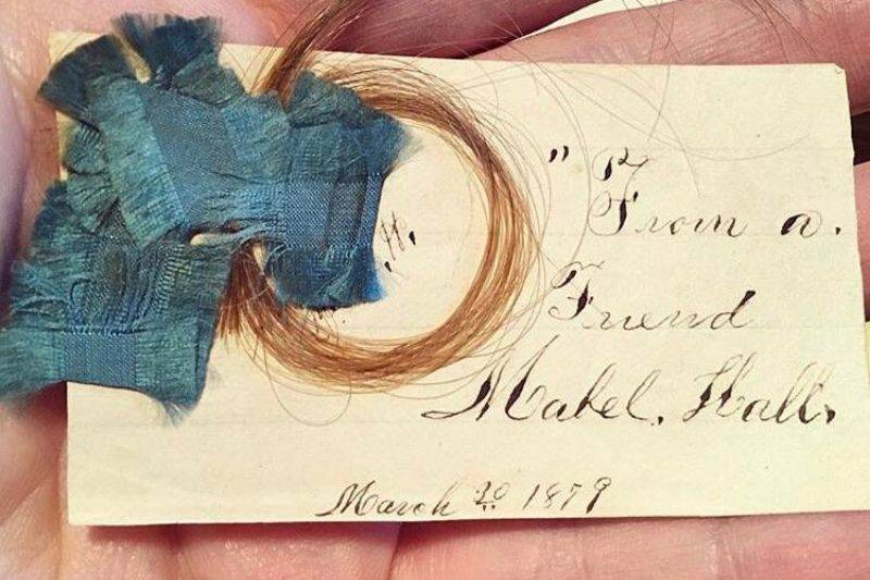 someone found a lock of hair in a book 