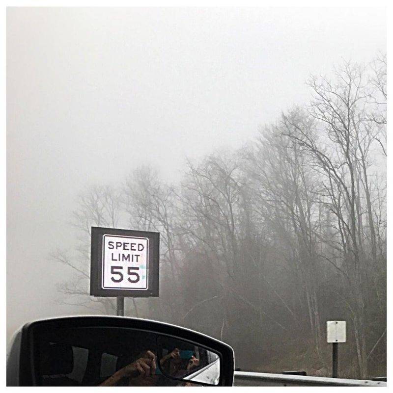 an electronic speed sign that changes with the environment