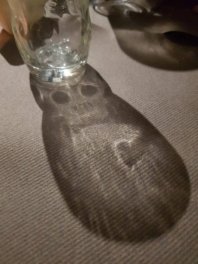 cup shadow