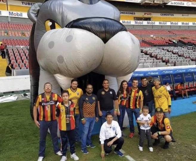 twerking batman that's supposed to be a lion