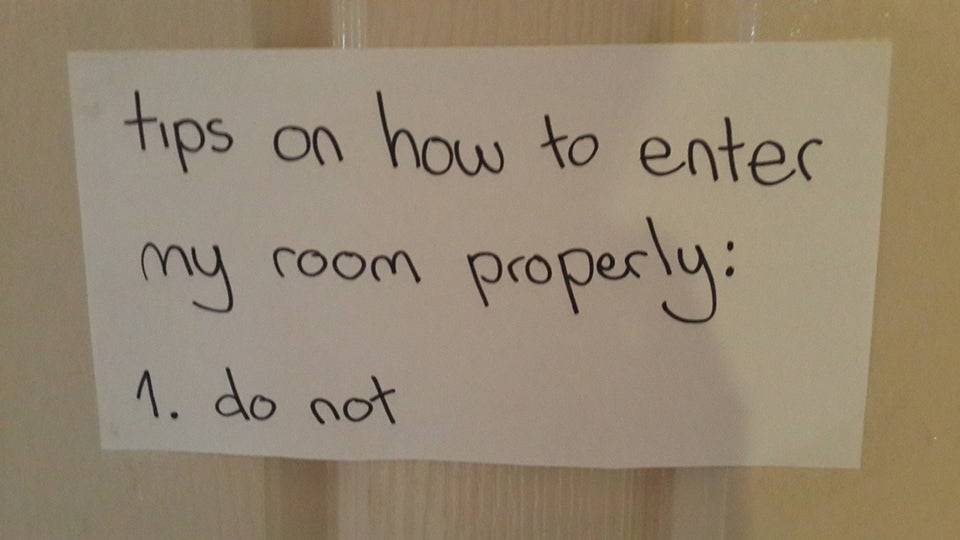sign on child's door saying not to enter