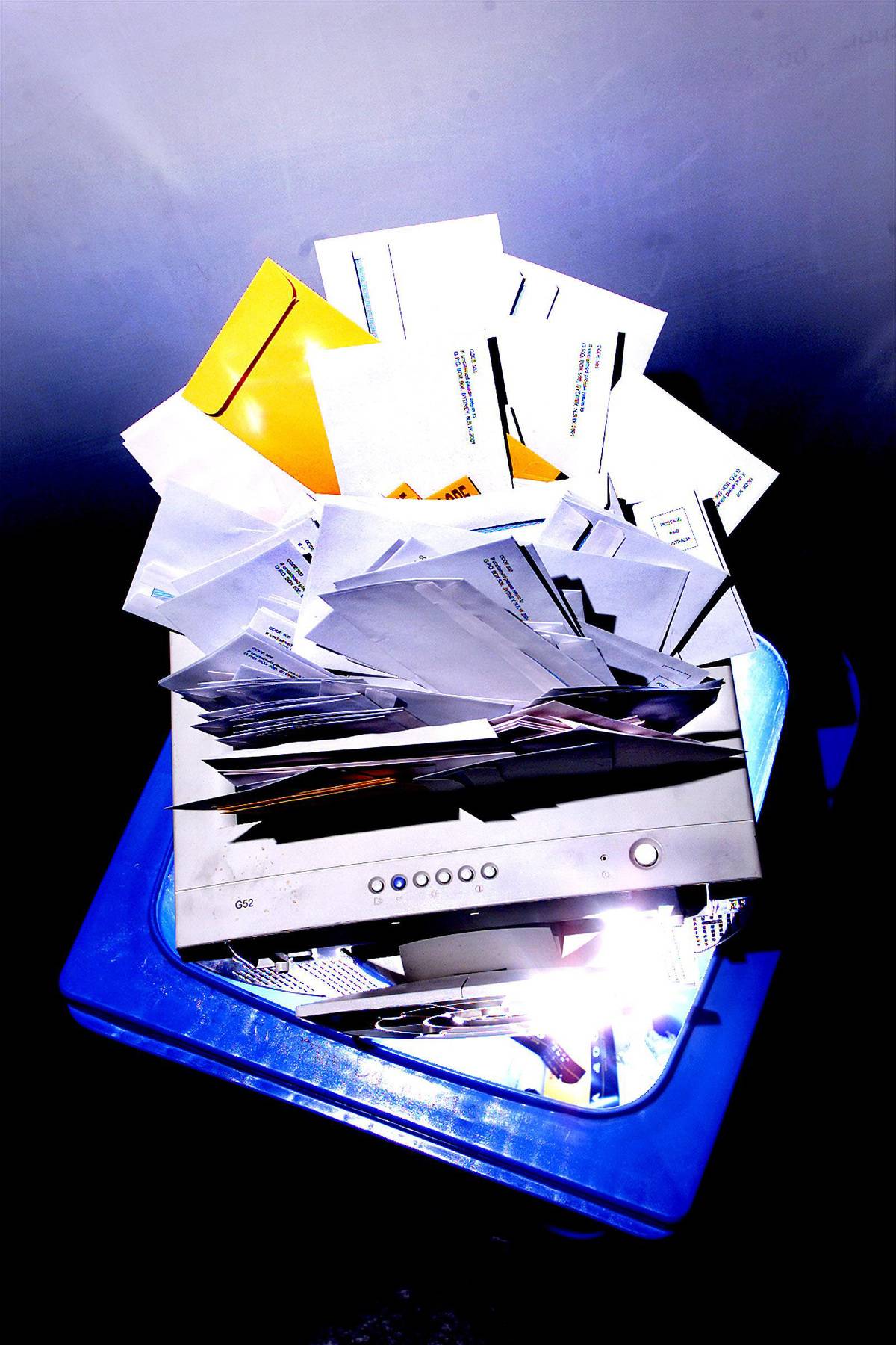 Computer garbage and junk mail. 18 February 2003. AFR GENERIC Picture by ROB H
