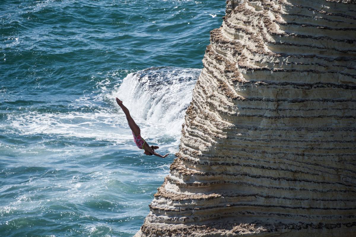 cliff jumping in Mexico