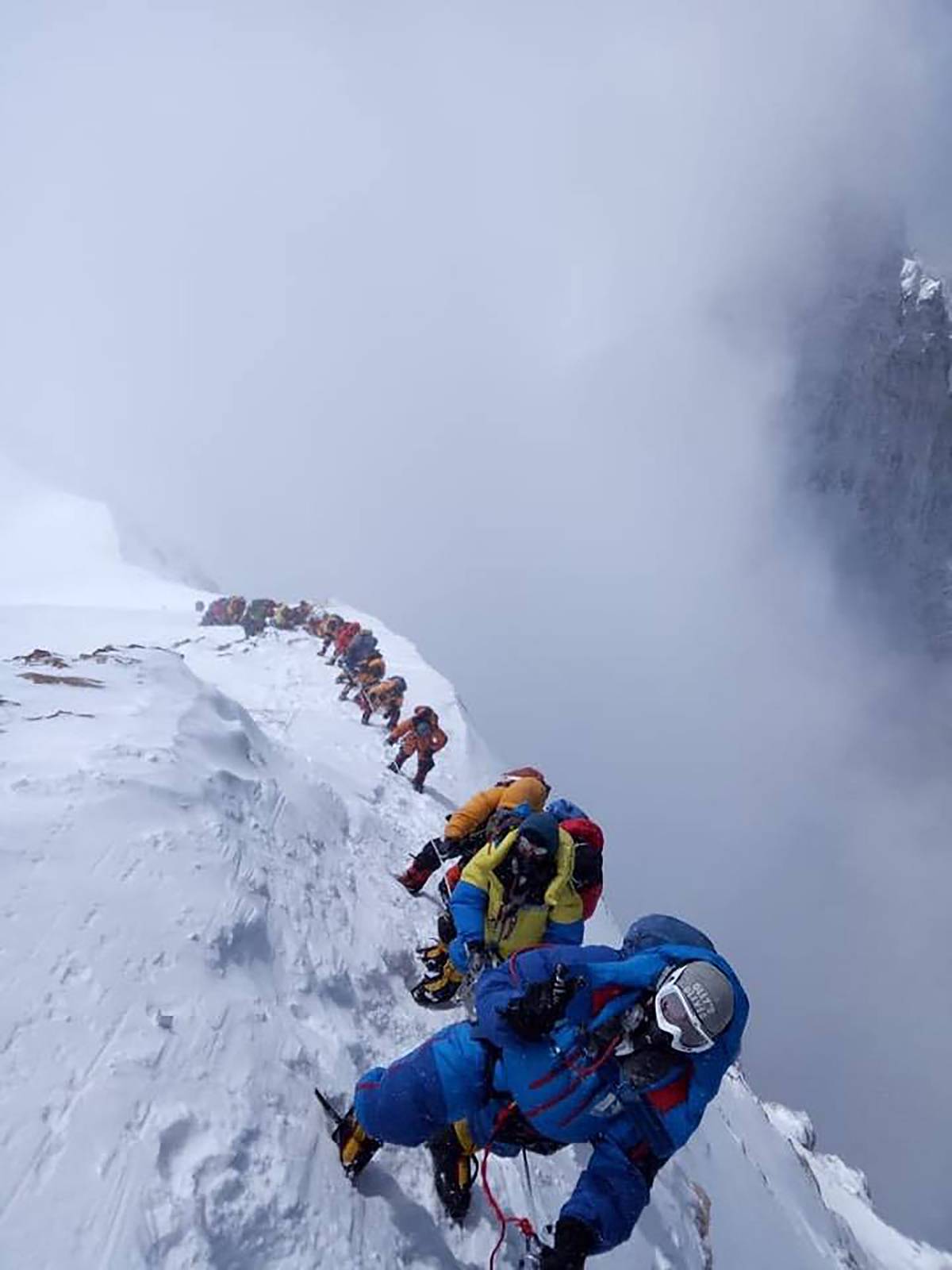 scaling mount everest