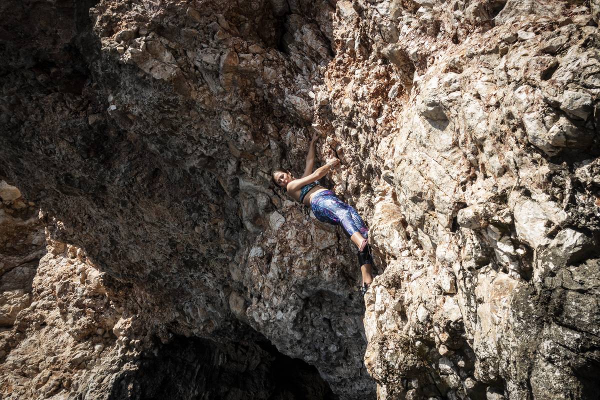 free solo climbing