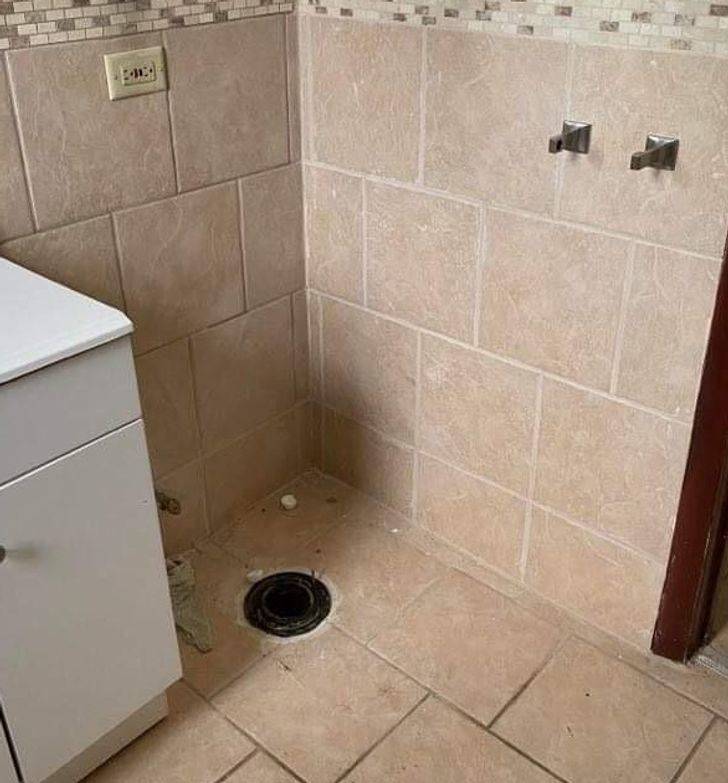 drain where toilet is supposed to be