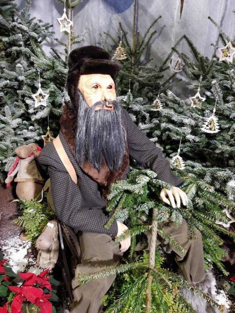 lajosyext-Reddit-21322