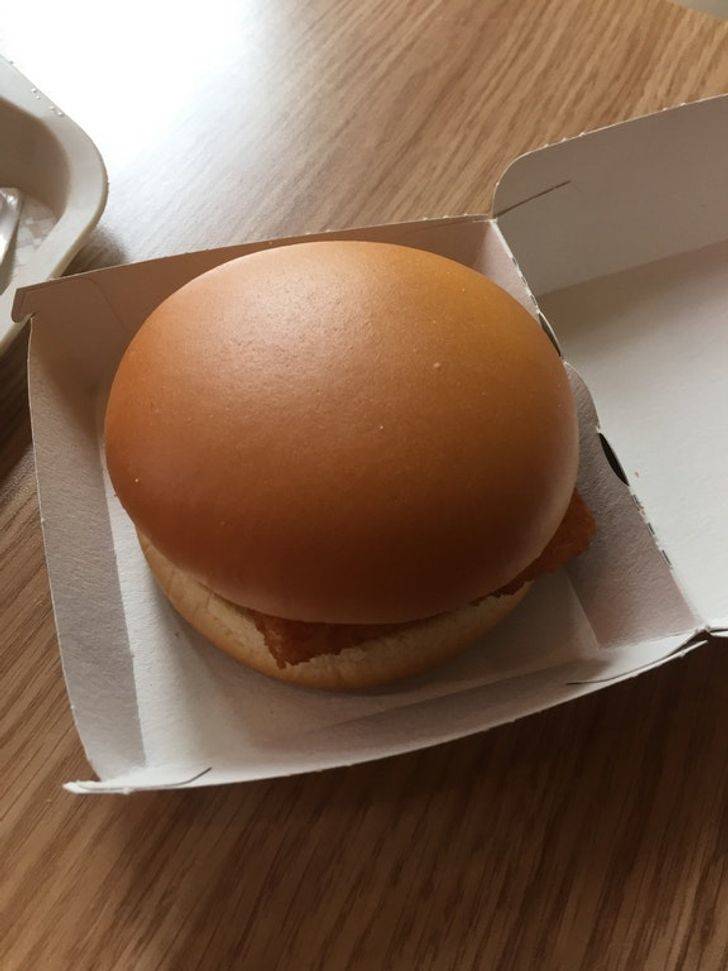 Smooth top bun on a fish fillet