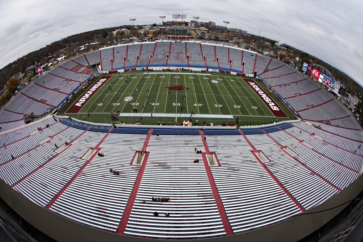 university of arkansas football stadium