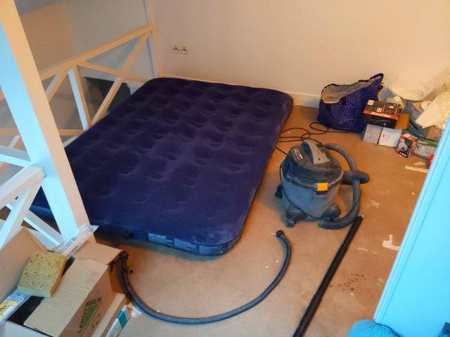 using vacuum to blow up air mattress 