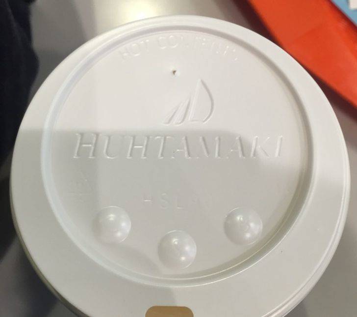 coffee lid with hole
