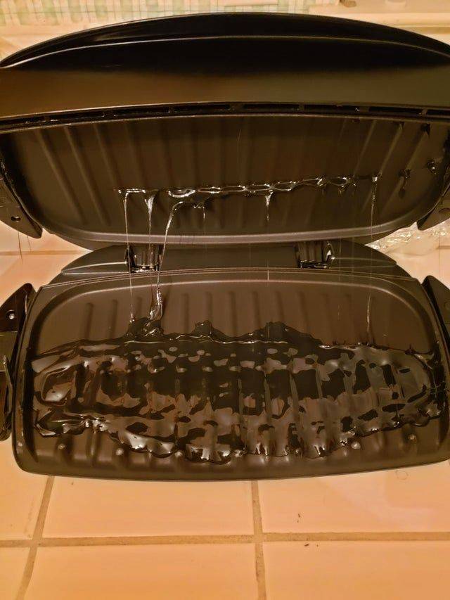 grill with melted drip tray