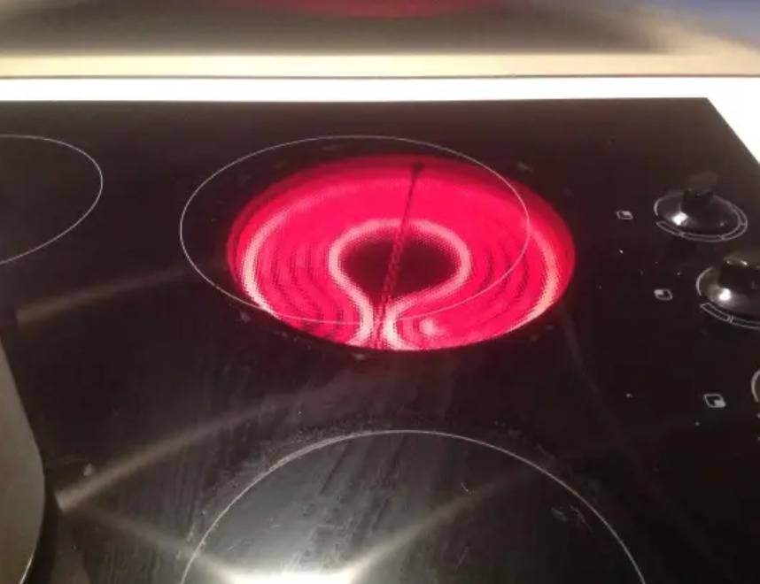 circle on glass stove top does not actually align with burner
