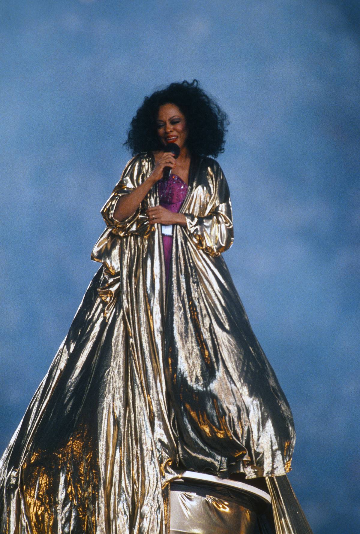 Super Bowl XXX halftime performer