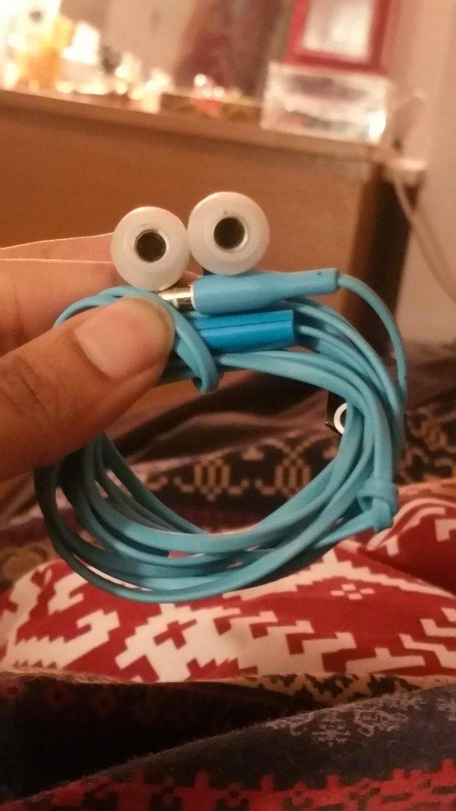 coiled headphones look like cookie monster