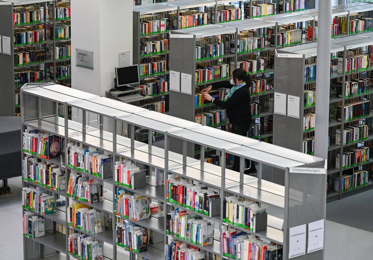 Central Library Frankfurt Public Library