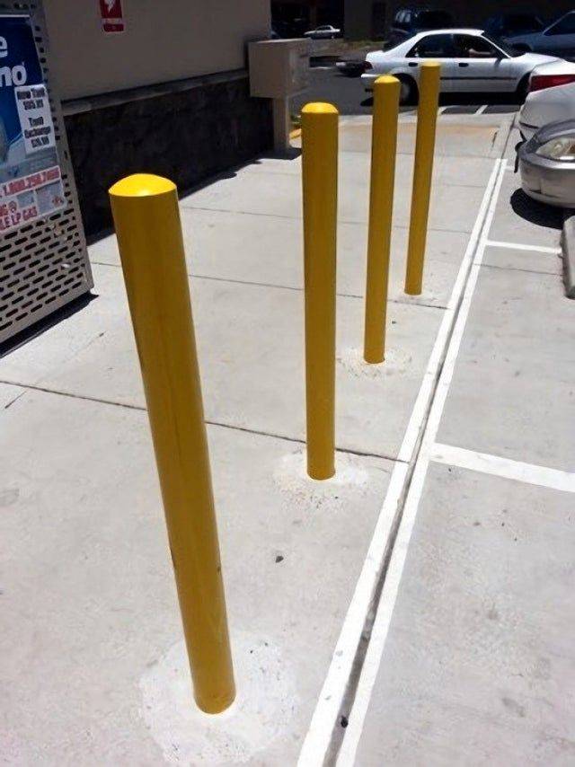 poles with no shadows