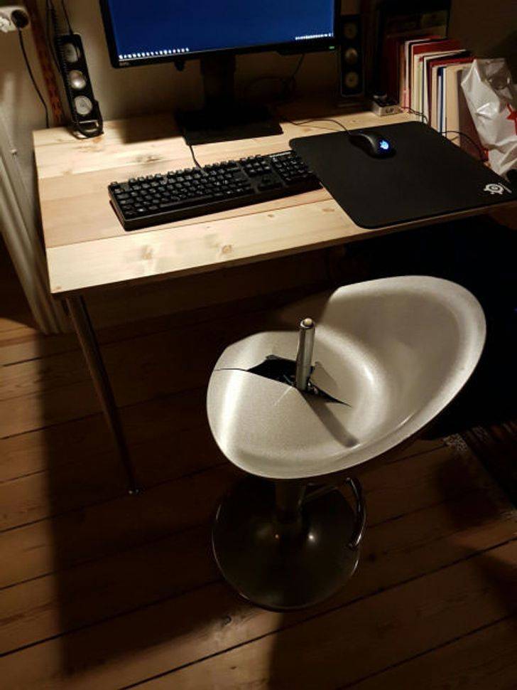 chair death while sitting