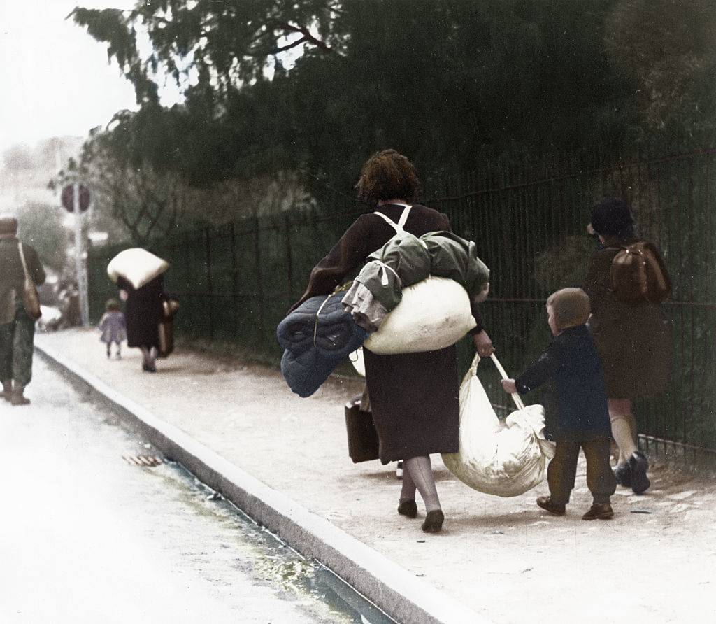 Picture of refugees
