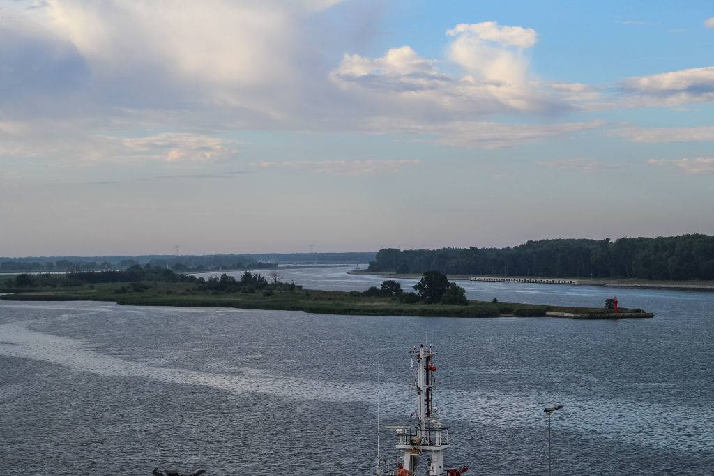 Picture of the canal
