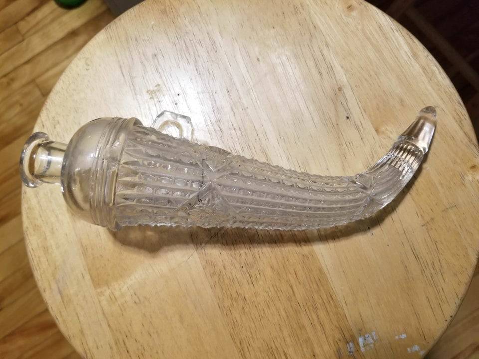 curved glass horn