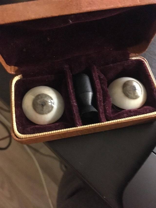 fake eyes in box