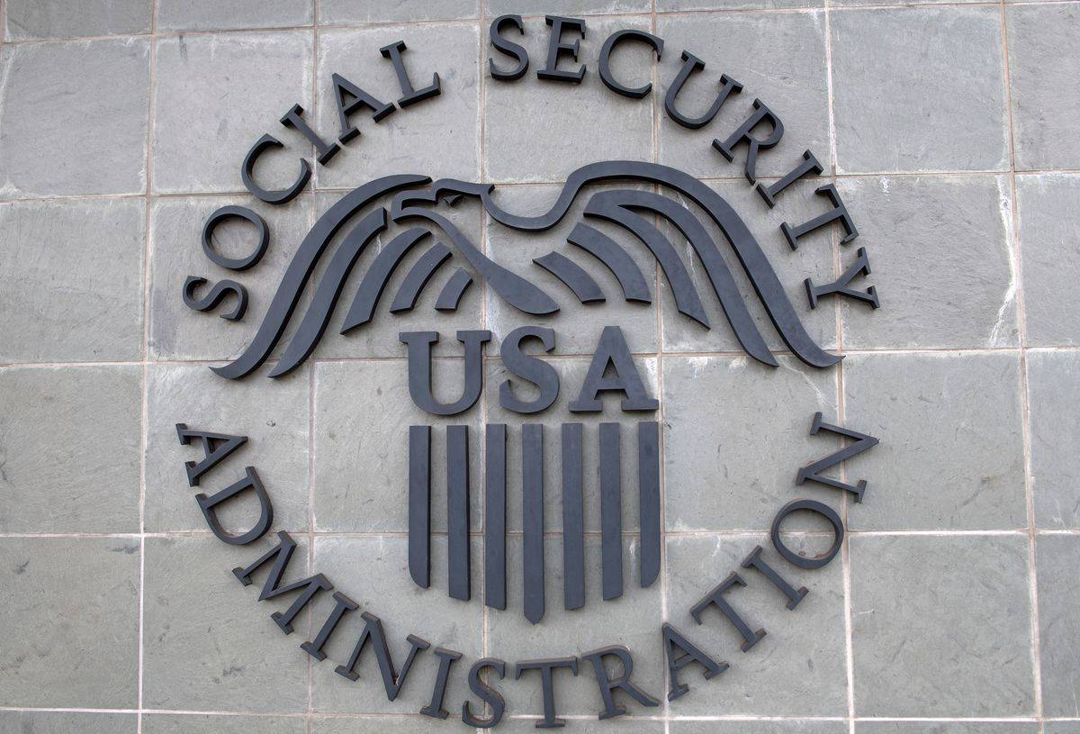 A building has the logo of the US Social Security Administration.