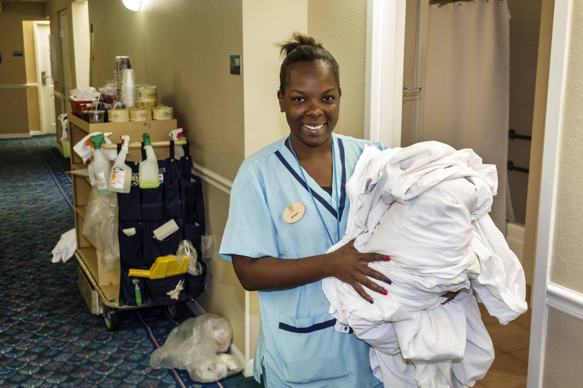 Check Sheets And Towels For Stray Hairs, Make-up Stains, Etc.