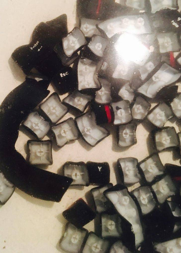 cleaning keys in hot water