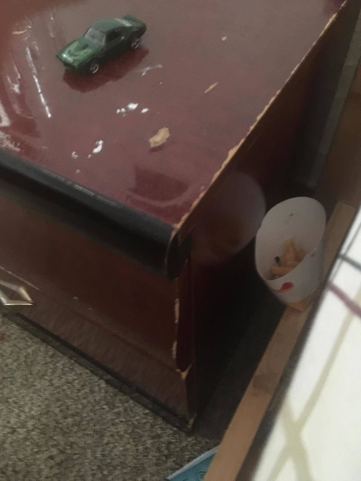 fries drop but didn't spill all over the place