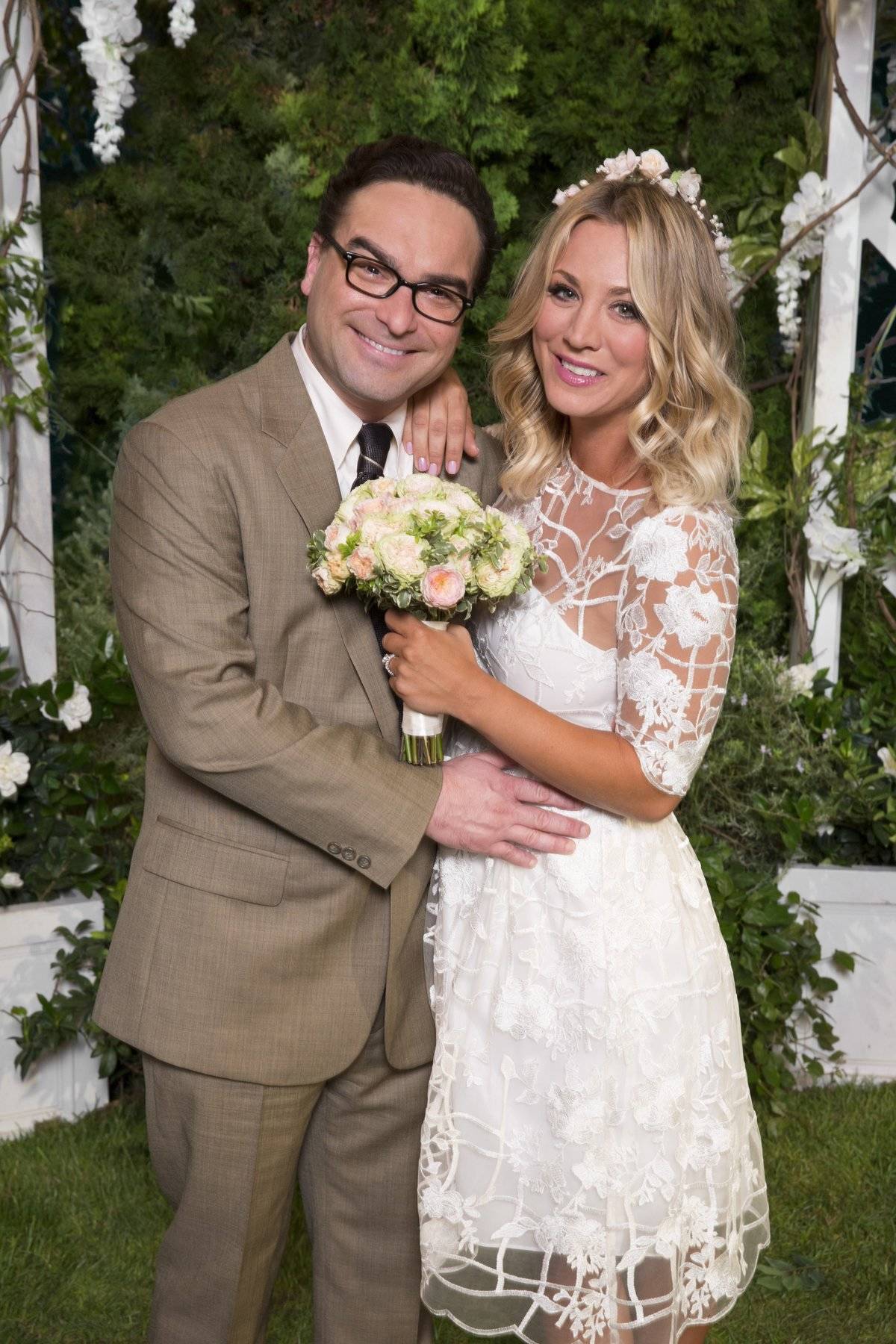 Penny (Kaley Cuoco) and Leonard (Johnny Galecki) from Big Bang Theory