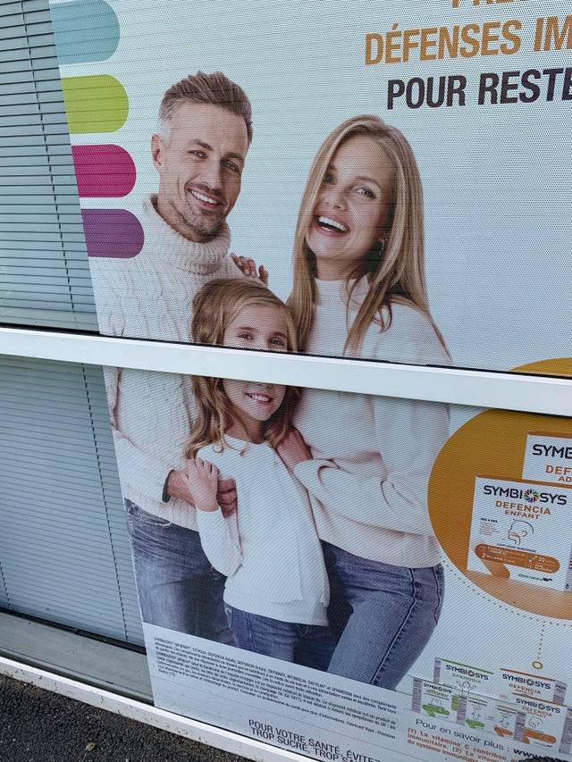 girl face in ad