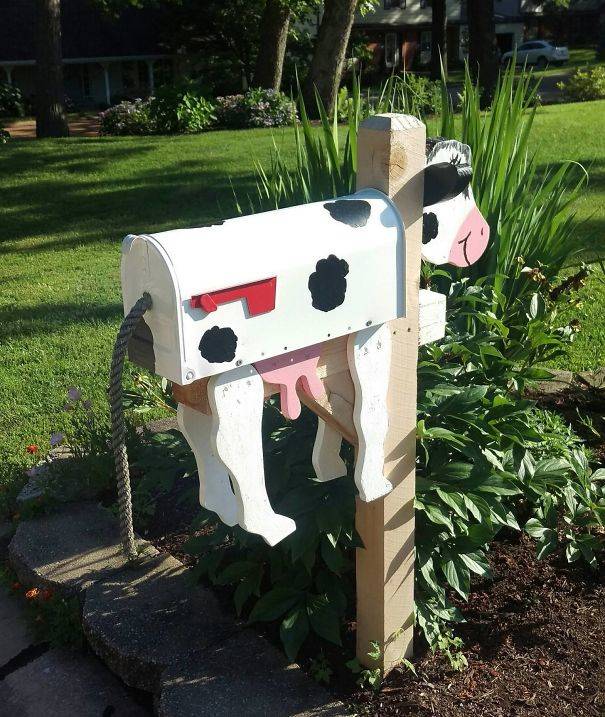 cow-mailbox