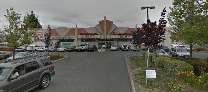 walgreens-movie-theater