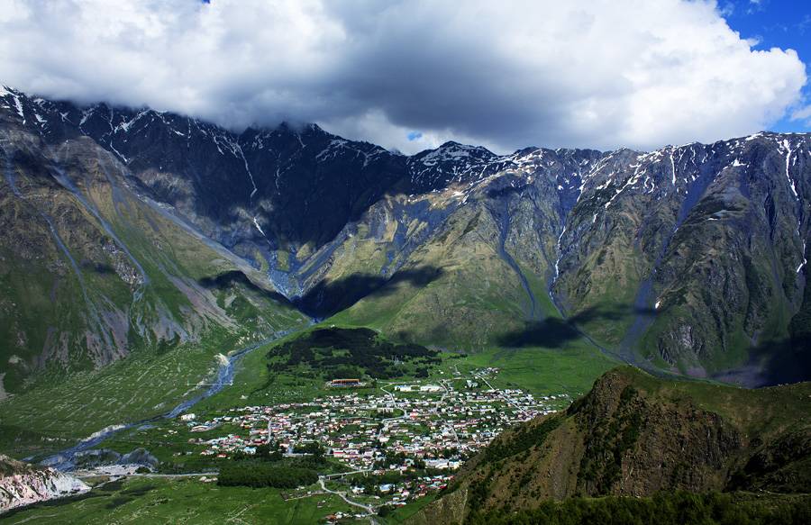 Khevi,_Georgia_—_Mountainous_Town_Stepantsminda