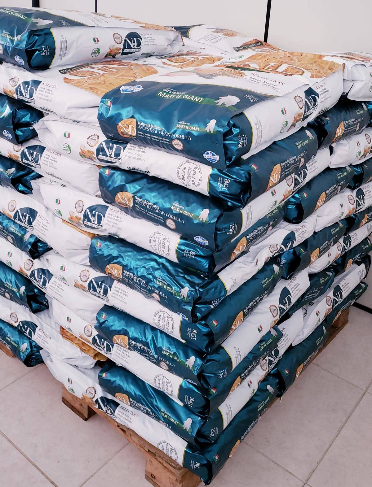 Large bags of bulk pet food